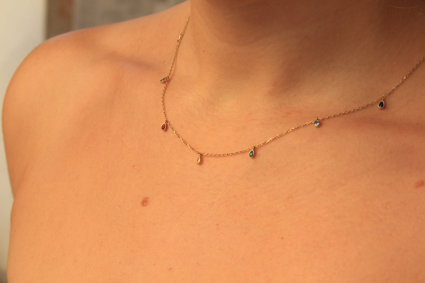 Colorful Drops (Gold)
