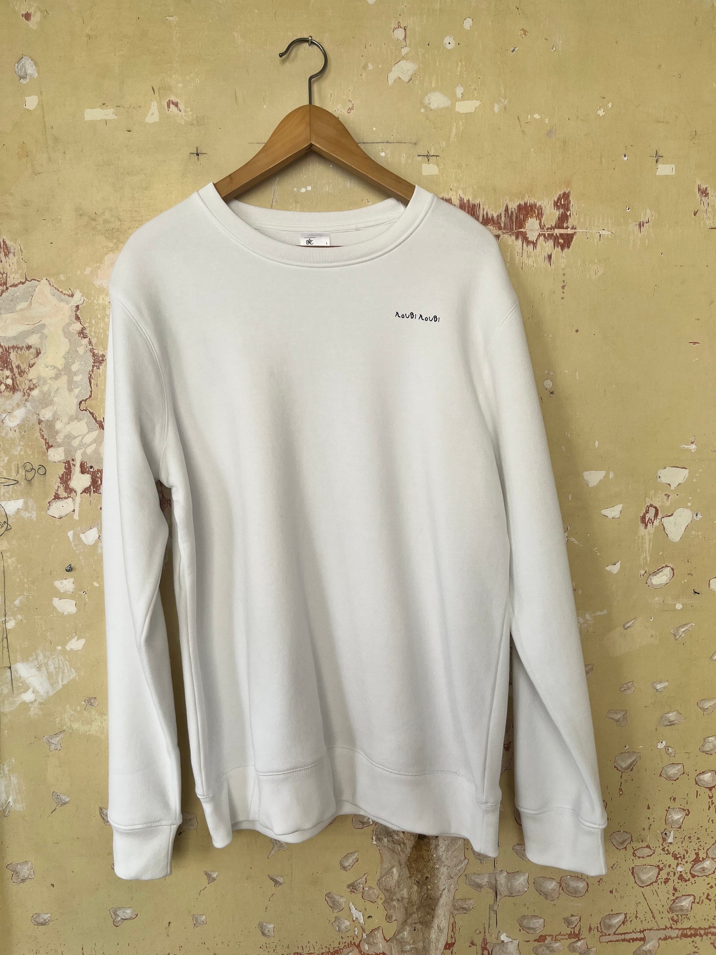 Louvi Louvi sweater