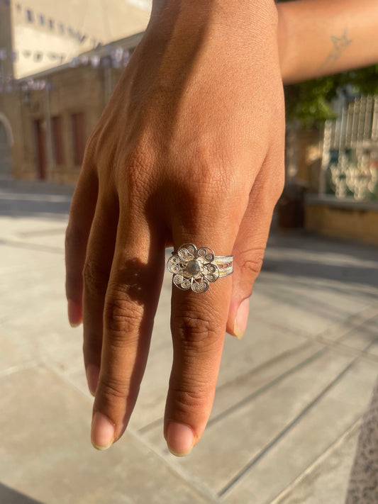 Silver flower ring